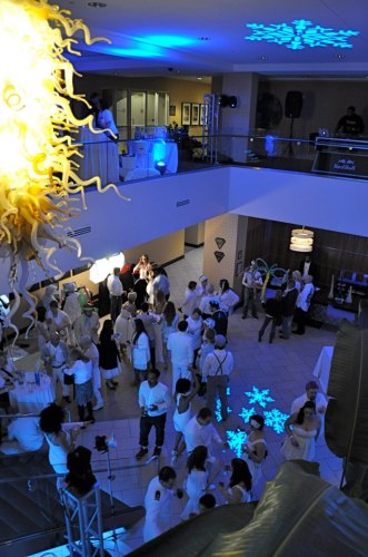 Moonrise Snow Ball Kicks Off 10th Annual Loop Ice Carnival Image Of The Snow Ball